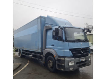 Closed box van MERCEDES-BENZ