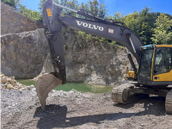 Crawler excavator Volvo EC220D: picture 2