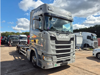 Cab chassis truck SCANIA S 450