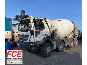 Concrete mixer truck IVECO Stralis