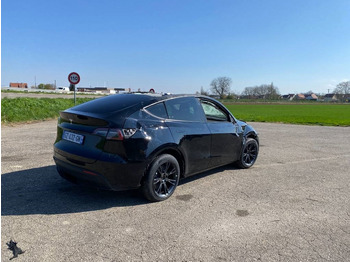 Sedan Tesla Model Y RWD/Origine Française endommagée: picture 5