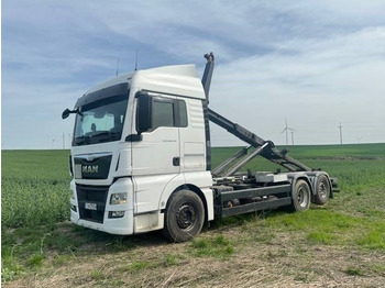 Hook lift truck MAN
