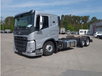 Cab chassis truck VOLVO FM 460