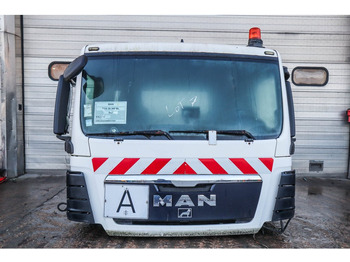 Cab and interior MAN TGS