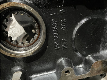 Gearbox and parts for Construction machinery JCB Fastrac - osłona rozdzielacza 459/30268: picture 2 Gearbox and parts for Construction machinery JCB Fastrac - osłona rozdzielacza 459/30268: picture 2