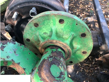Hub JOHN DEERE