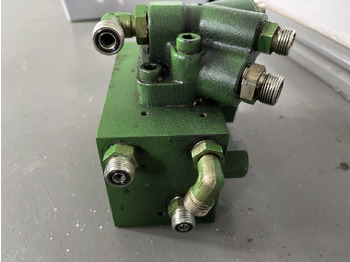 Hydraulic valve for Agricultural machinery John Deere 6010 6110 6210 6310 6410 Blok Zaworowy TLS AL116954: picture 4