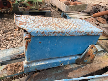 Spare parts NEW HOLLAND