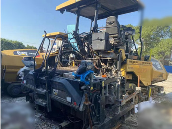 Asphalt paver CATERPILLAR AP655F