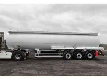 Tanker semi-trailer for transportation of fuel Magyar: picture 2