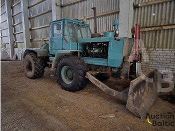 Farm tractor