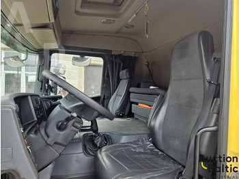 Tow truck Scania P 380: picture 5