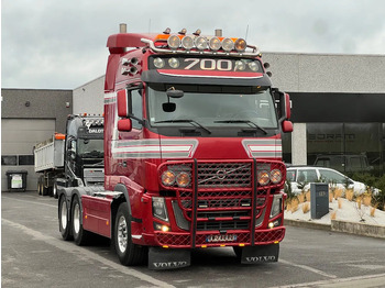 Tractor unit VOLVO FH16 700