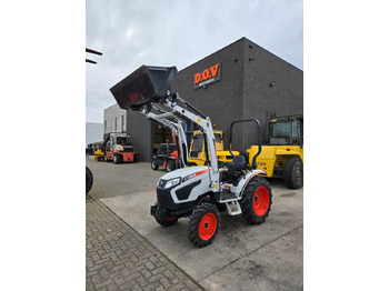 Compact tractor