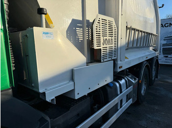Garbage truck Volvo FM 330 RHD, 2-compart, & tipper, 2014: picture 3