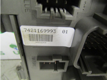 Electrical system for Truck RENAULT MIDLUM DXI FUSE BOARD P/NO 7421169993-01: picture 3