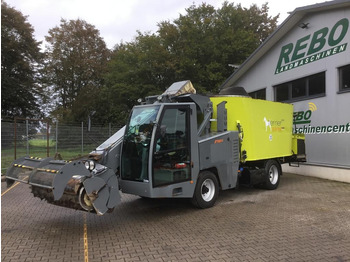 Forage mixer wagon