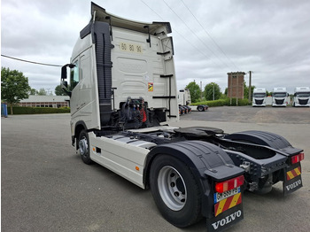 Tractor unit Volvo FH: picture 4