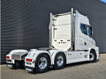 Tractor unit Scania T660 V8 6x4 TORPEDO / HAUBER / SHOW TRUCK: picture 5