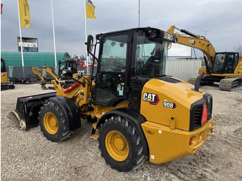 Wheel loader CAT 908: picture 2