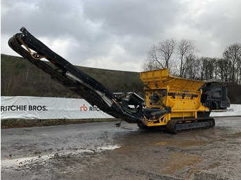 Industrial waste shredder