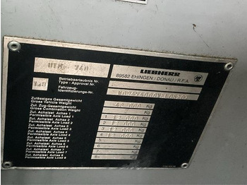 All terrain crane Liebherr LTM1080-1: picture 5