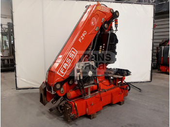 Truck mounted crane FASSI