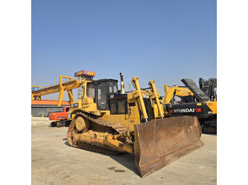 Bulldozer CATERPILLAR D6N