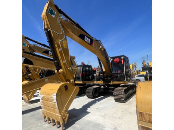 Crawler excavator CATERPILLAR 320D2