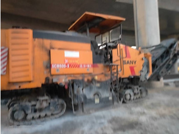 Asphalt paver SANY