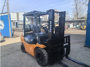 Forklift TOYOTA FD30: picture 5