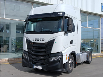 Tractor unit IVECO