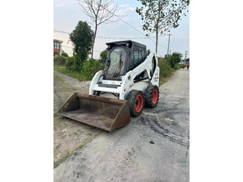 Skid steer loader BOBCAT S18: picture 2