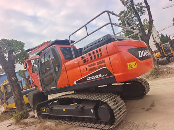 Crawler excavator DOOSAN DX225