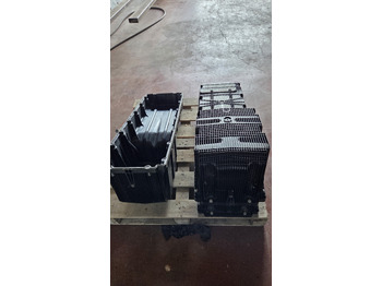 New Oil pan MERCEDES-BENZ ACTROS MP4  A4700105513: picture 5