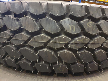Wheels and tires for Crane Wheel 385/95R24 10 1.5 3p: picture 3