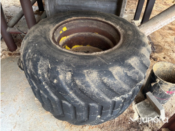 Wheel and tire package JOHN DEERE