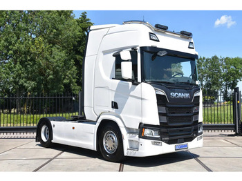 Tractor unit SCANIA R 520
