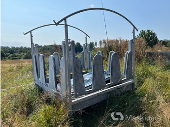 Livestock equipment