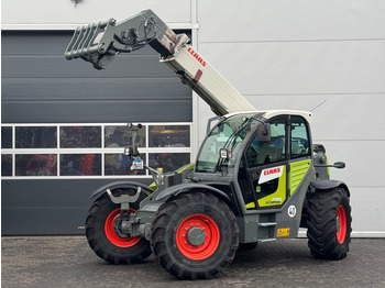 Telescopic handler CLAAS