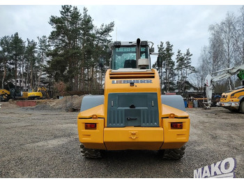 Wheel loader Liebherr L534: picture 4