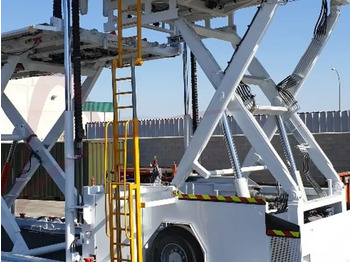 Aircraft cargo loader TREPEL CHAMP 300: picture 3