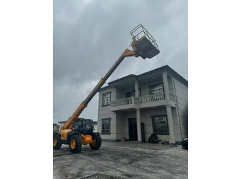 Telescopic handler JCB