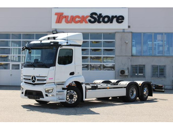 Cab chassis truck MERCEDES-BENZ Actros