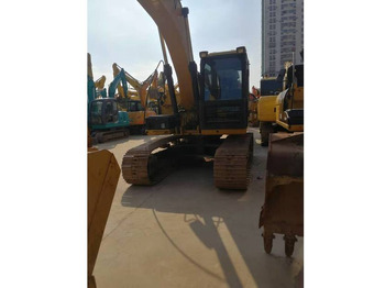 Crawler excavator 2018 Caterpillar 320D: picture 5