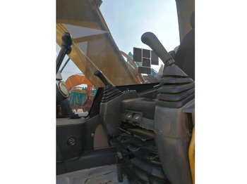 Crawler excavator 2018 Caterpillar 320D: picture 3