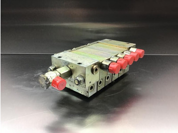 Hydraulics Liebherr Distribution Block: picture 3 Hydraulics Liebherr Distribution Block: picture 3