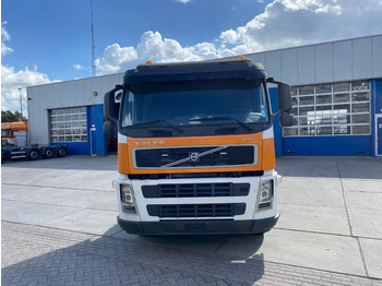 Tractor unit Volvo FM 440 6x4 / Hooklift and Tractor / Hub Reduction: picture 2