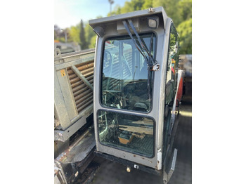 Directional boring machine