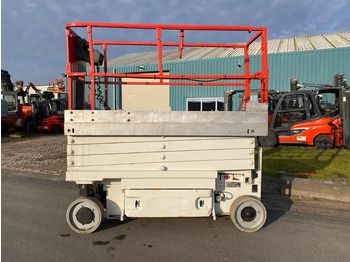 Scissor lift JLG